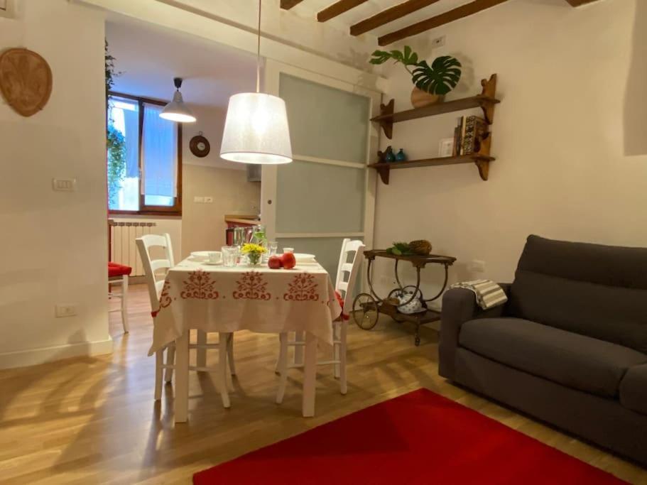 San Lorenzo Apartment In Red Florença Exterior foto
