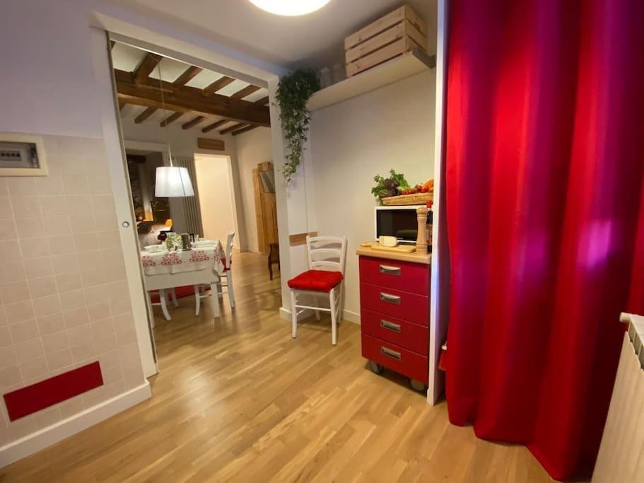 San Lorenzo Apartment In Red Florença Exterior foto