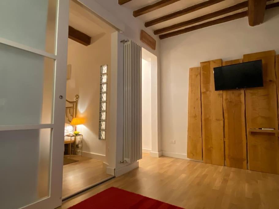San Lorenzo Apartment In Red Florença Exterior foto